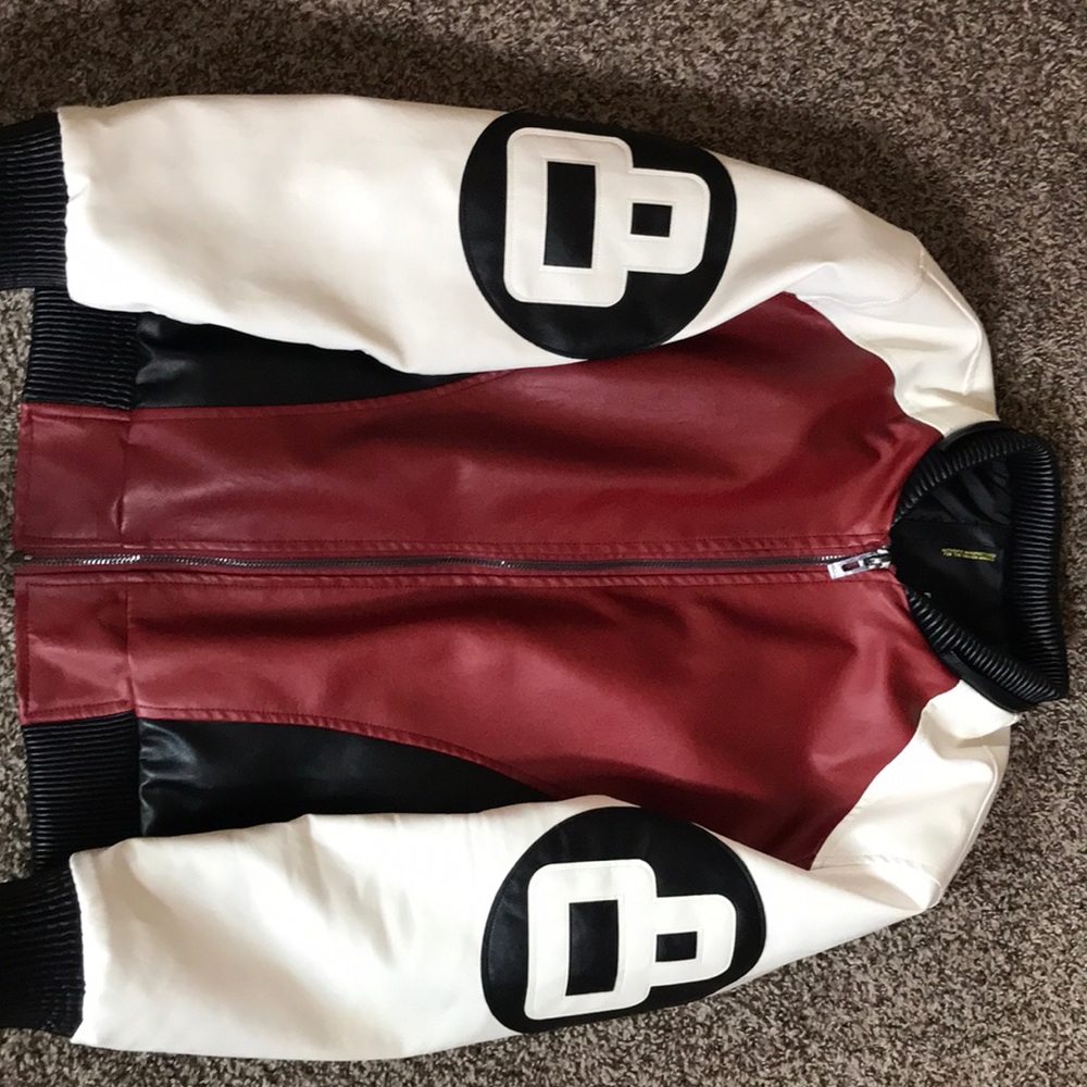 🎱 Ball jacket